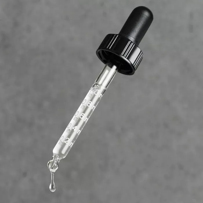 C-TETRA® LUXE (TRAVEL SIZE) MEDIK8