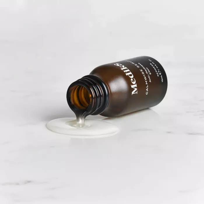 СИРОВАТКА ДЛЯ ОБЛИЧЧЯ ВІД ПОЧЕРВОНІННЯ CALMWISE™ SERUM MEDIK8