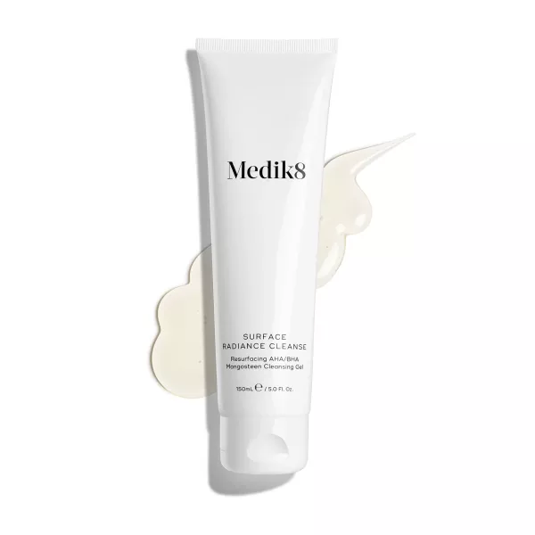 ГЕЛЬ ДЛЯ ВМИВАННЯ З КИСЛОТАМИ SURFACE RADIANCE CLEANSE™ MEDIK8