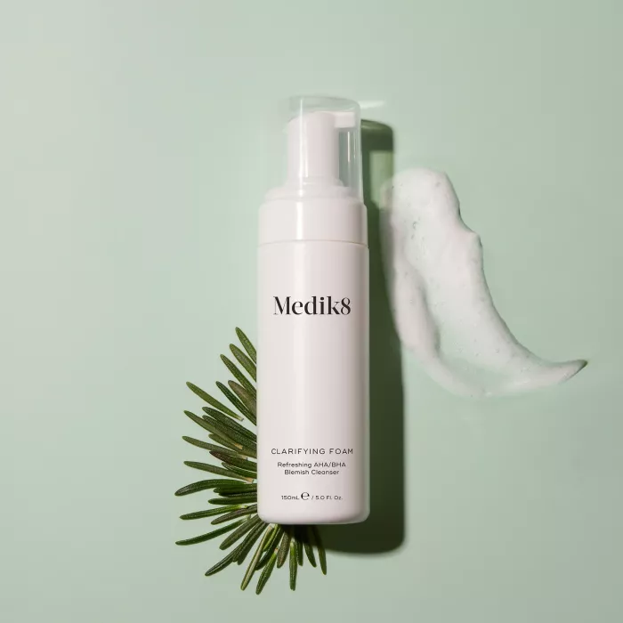 ПІНКА ДЛЯ ВМИВАННЯ CLARIFYING FOAM™ MEDIK8
